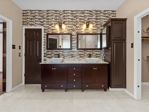 201 Lago Vista Street Kemah TX 77565