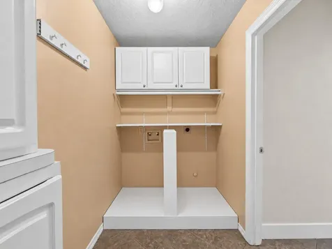 201 Lago Vista Street Kemah TX 77565