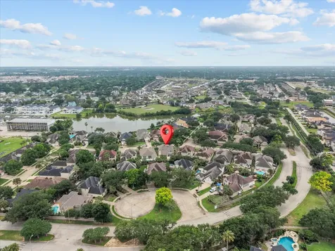 201 Lago Vista Street Kemah TX 77565