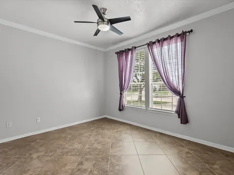 201 Lago Vista Street Kemah TX 77565