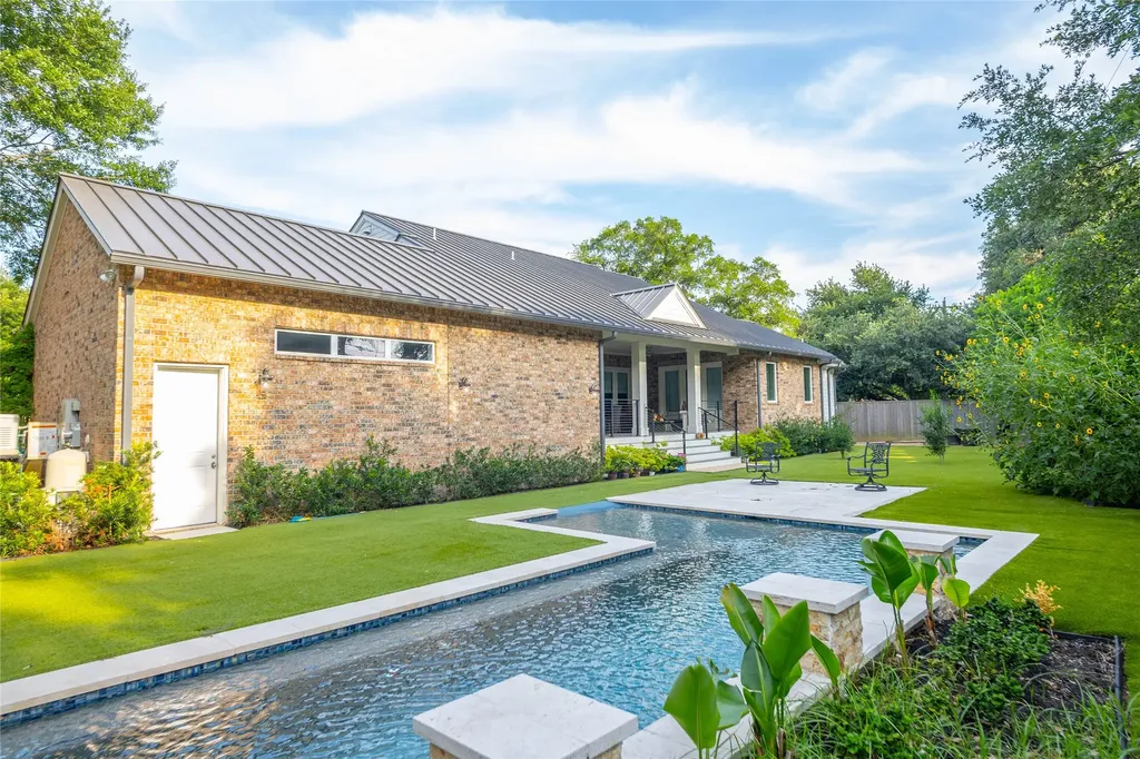 10614 Moonlight Drive Houston TX 77096