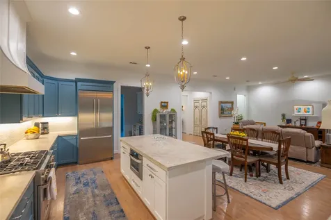 10614 Moonlight Drive Houston TX 77096