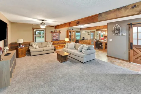 1710 County Road 399 Louise TX 77455