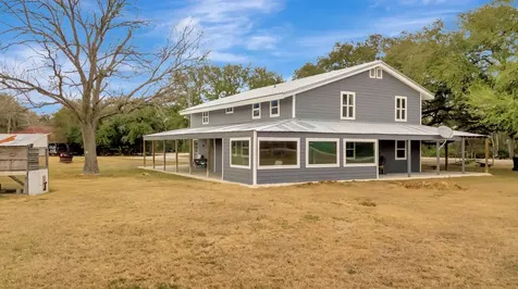 1710 County Road 399 Louise TX 77455
