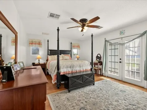 3213 Kleinmann Avenue Galveston TX 77551
