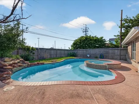 3213 Kleinmann Avenue Galveston TX 77551