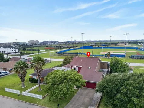 3213 Kleinmann Avenue Galveston TX 77551