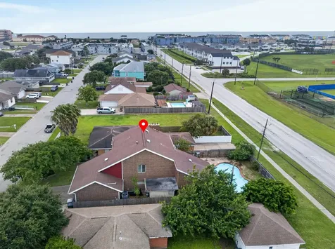 3213 Kleinmann Avenue Galveston TX 77551