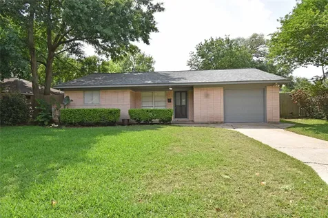 2614 Willowby Drive Houston TX 77008