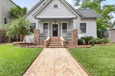 2009 Arlington Street Houston TX 77008
