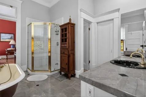 2009 Arlington Street Houston TX 77008