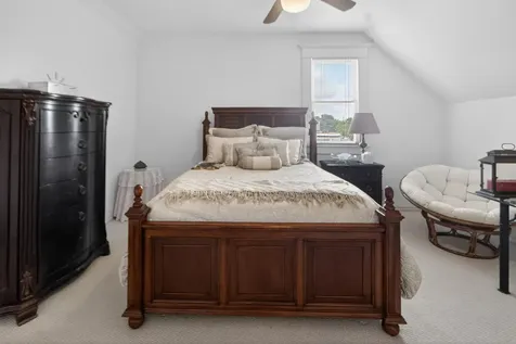 2009 Arlington Street Houston TX 77008