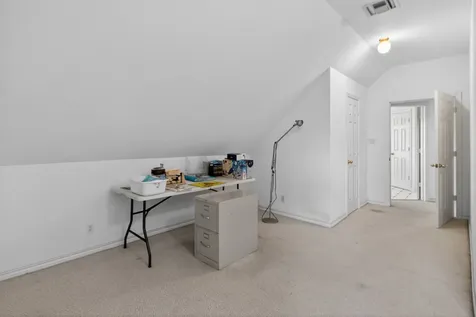 2009 Arlington Street Houston TX 77008