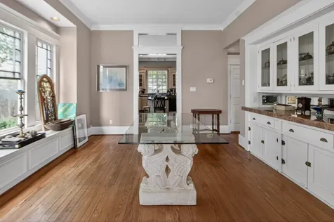 2009 Arlington Street Houston TX 77008