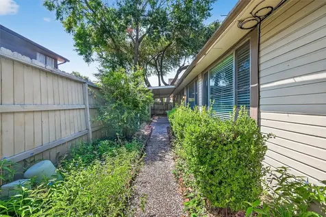1535 Beaconshire Road Houston TX 77077