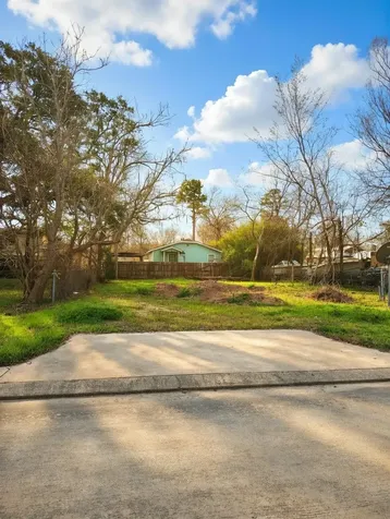 125 Bay Shore Drive La Porte TX 77571
