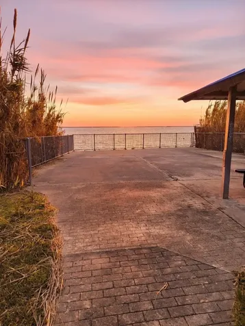 125 Bay Shore Drive La Porte TX 77571
