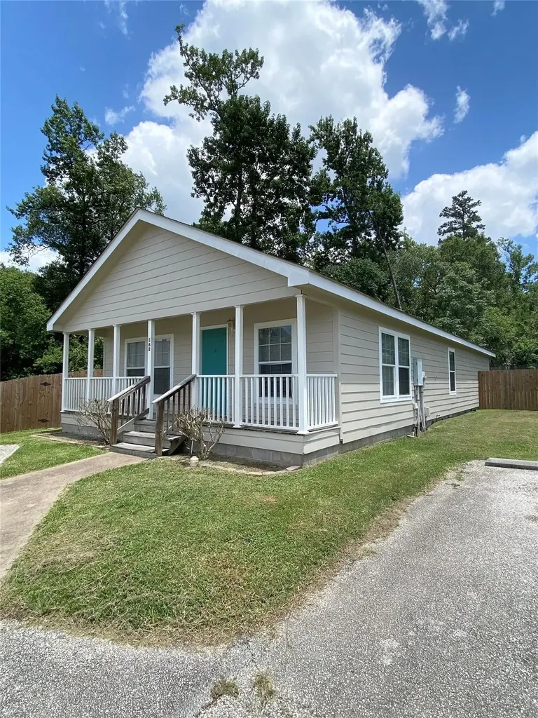 162 Varsity Drive Huntsville TX 77340