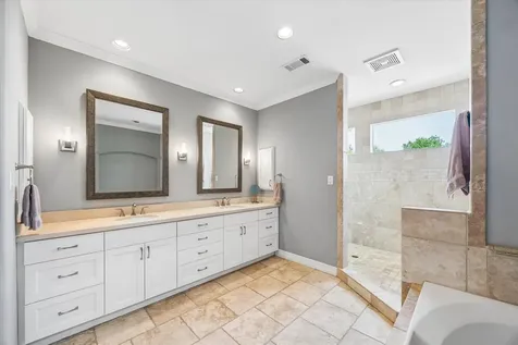 938 Columbia Street Houston TX 77008
