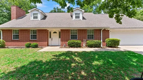 1928 Greentree Drive Huntsville TX 77340