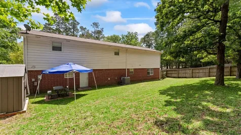 1928 Greentree Drive Huntsville TX 77340