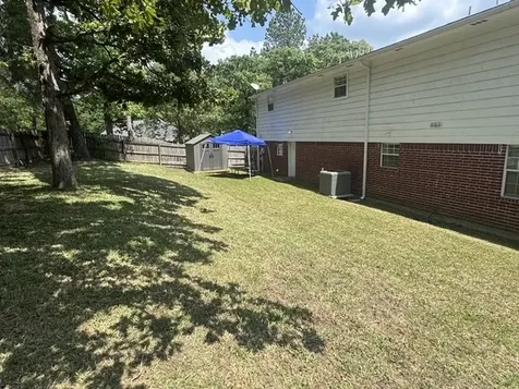 1928 Greentree Drive Huntsville TX 77340
