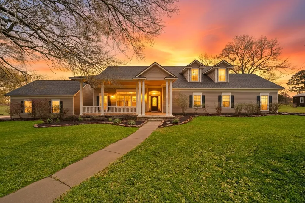 32540 Courtney Navasota TX 77868