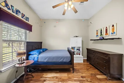 32540 Courtney Navasota TX 77868