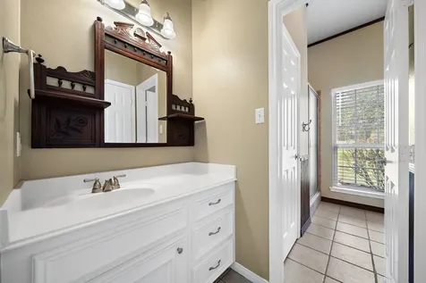 32540 Courtney Navasota TX 77868
