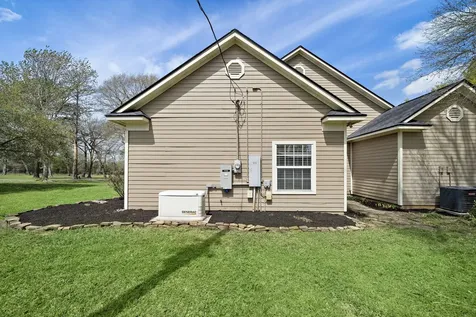 32540 Courtney Navasota TX 77868