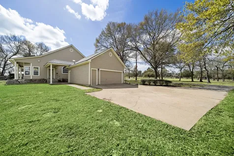 32540 Courtney Navasota TX 77868