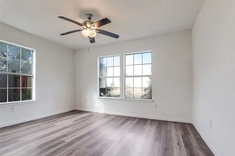 1749 Des Jardines Street Houston TX 77023
