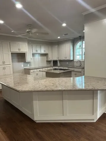 8695 N State Highway 71 El Campo TX 77437