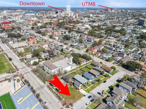 1326 27th Street Galveston TX 77550