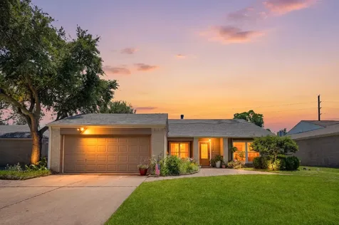 10519 Clear Cove Lane Houston TX 77041