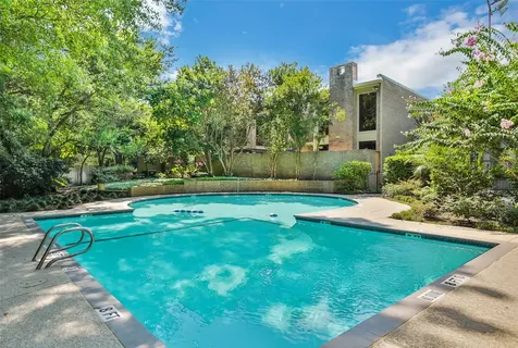 15607 Memorial Drive Houston TX 77079
