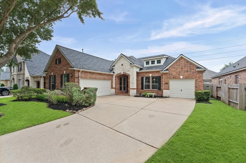 2811 Misty River Lane Richmond TX 77406