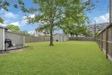 541 W 18th Street Houston TX 77008