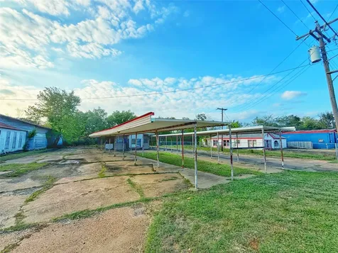 805 South 4th Street Crockett TX 75835
