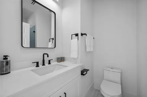 5705 Dolores Street A Houston TX 77057