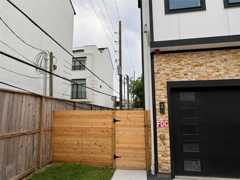5705 Dolores Street A Houston TX 77057