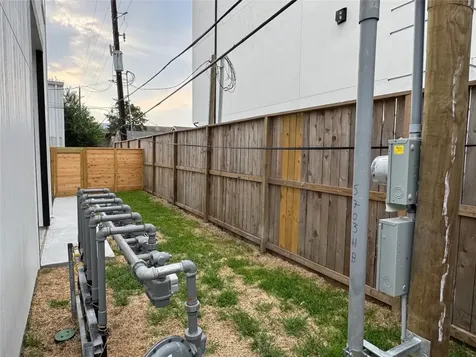 5705 Dolores Street A Houston TX 77057