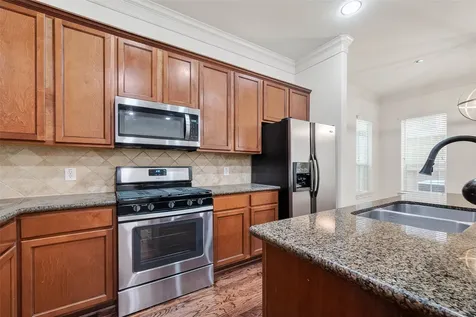 5972 Kansas Street Houston TX 77007
