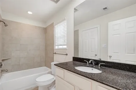 5972 Kansas Street Houston TX 77007