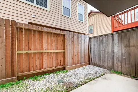 5972 Kansas Street Houston TX 77007