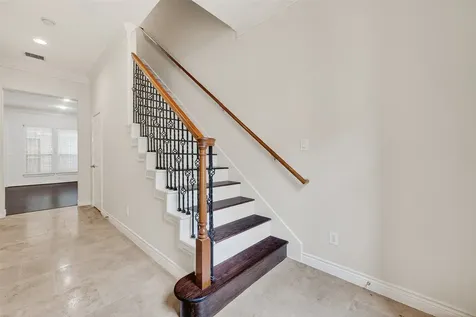 5972 Kansas Street Houston TX 77007