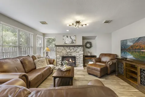 50 W New Avery Place The Woodlands TX 77382