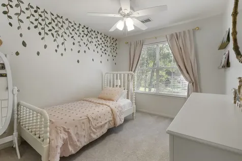 50 W New Avery Place The Woodlands TX 77382