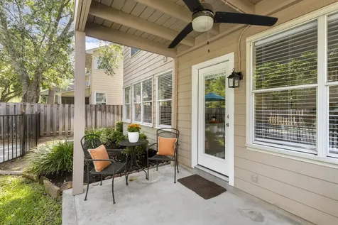 50 W New Avery Place The Woodlands TX 77382
