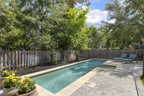50 W New Avery Place The Woodlands TX 77382